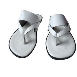South Shore white Leather Thong Sandals - Made in Brazil - Women’s Size 7